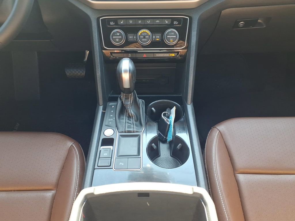 Used 2023 Volkswagen Atlas SE image 11