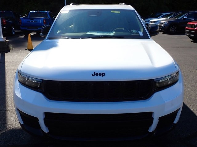 New 2025 Jeep Grand Cherokee L Altitude image 10