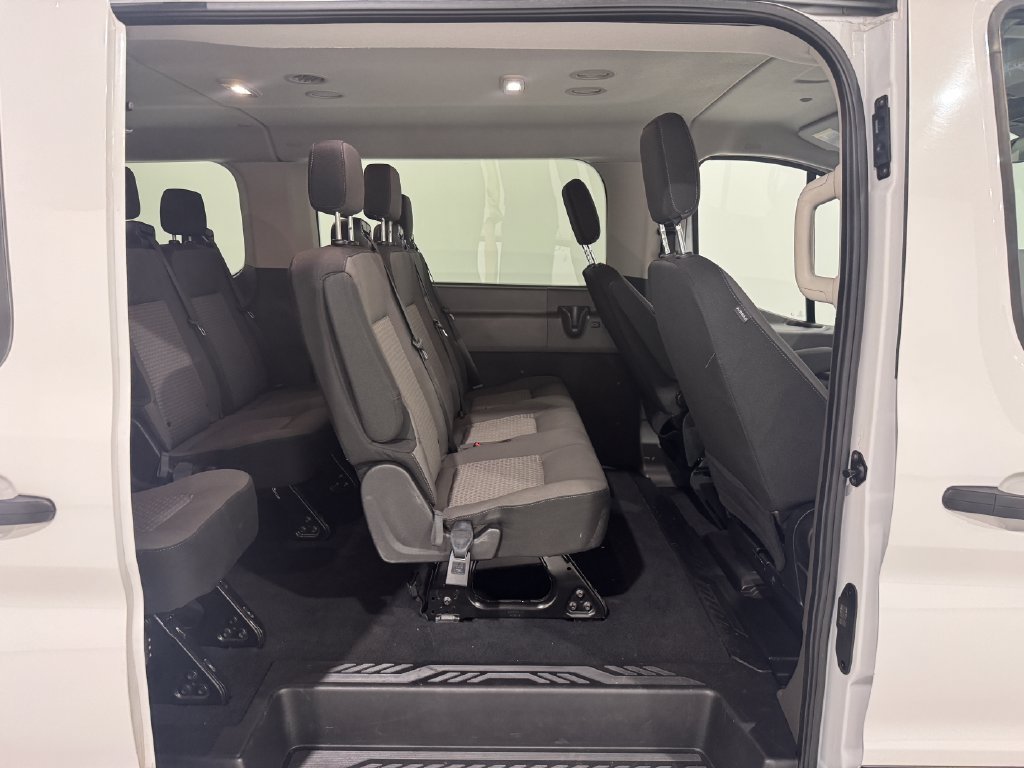 Used 2024 Ford Transit 350 XLT RWD image 20