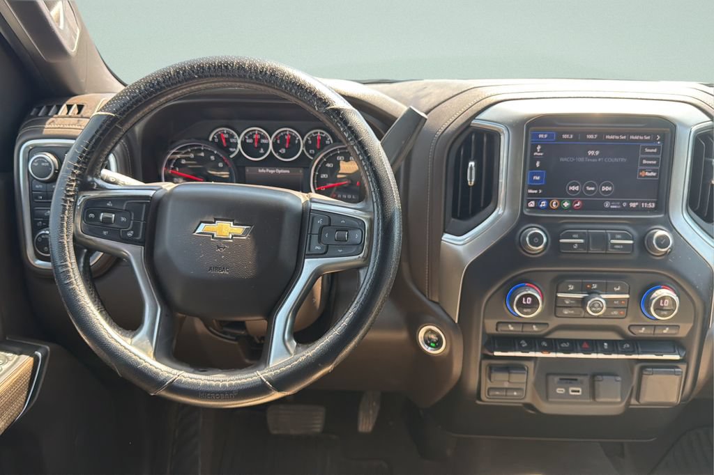 Used 2021 Chevrolet Silverado 1500 LT w/ Z71 Off-Road Package AWD/4WD image 10