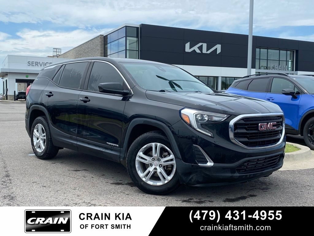 Used 2021 GMC Terrain SLE FWD image 1