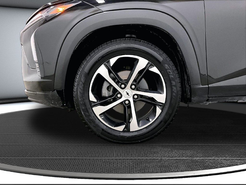 Used 2024 Chevrolet Trax RS FWD image 33