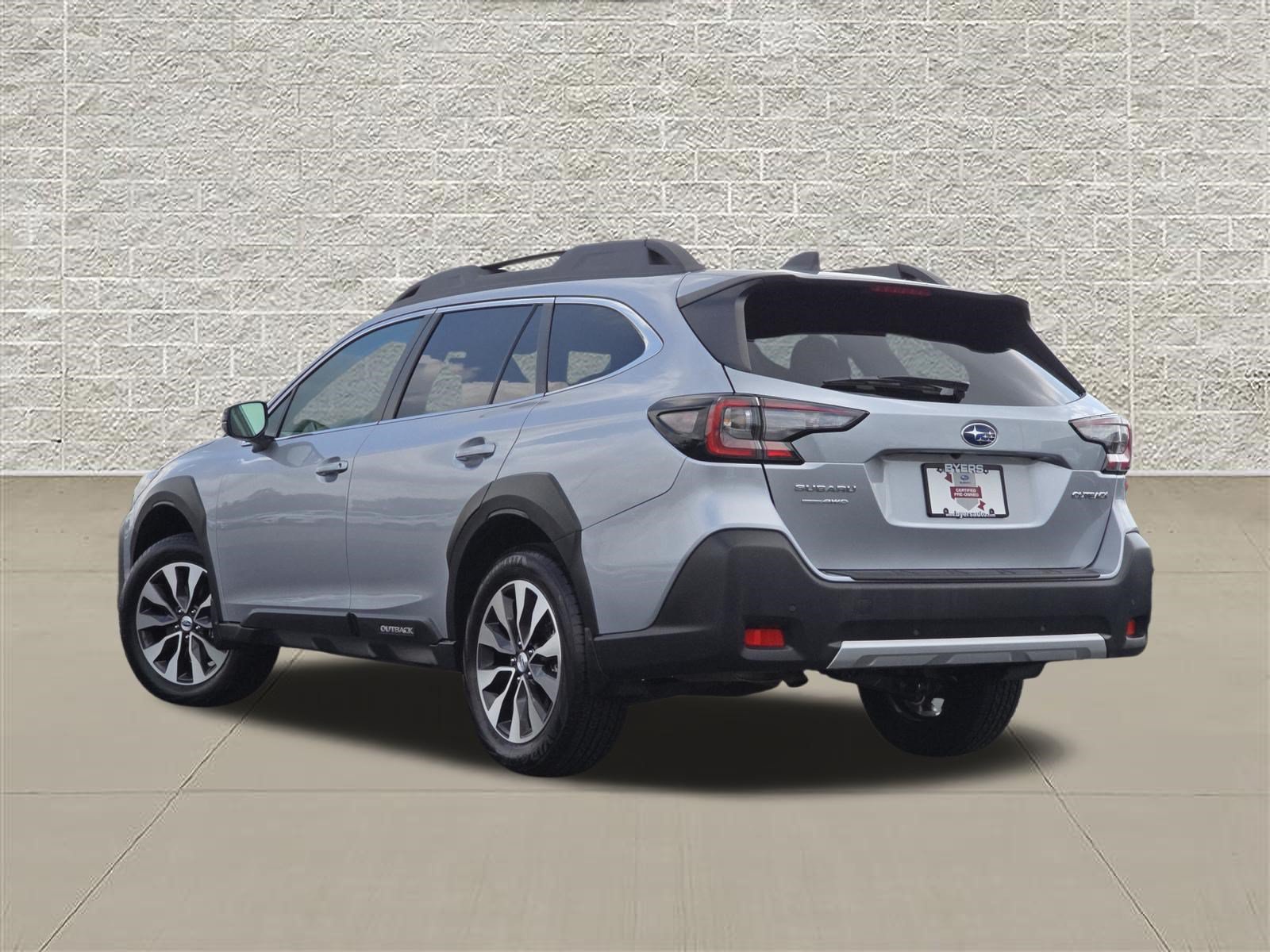 Certified 2025 Subaru Outback Limited AWD/4WD image 5