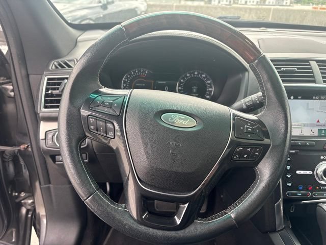 Used 2019 Ford Explorer Platinum AWD/4WD image 8