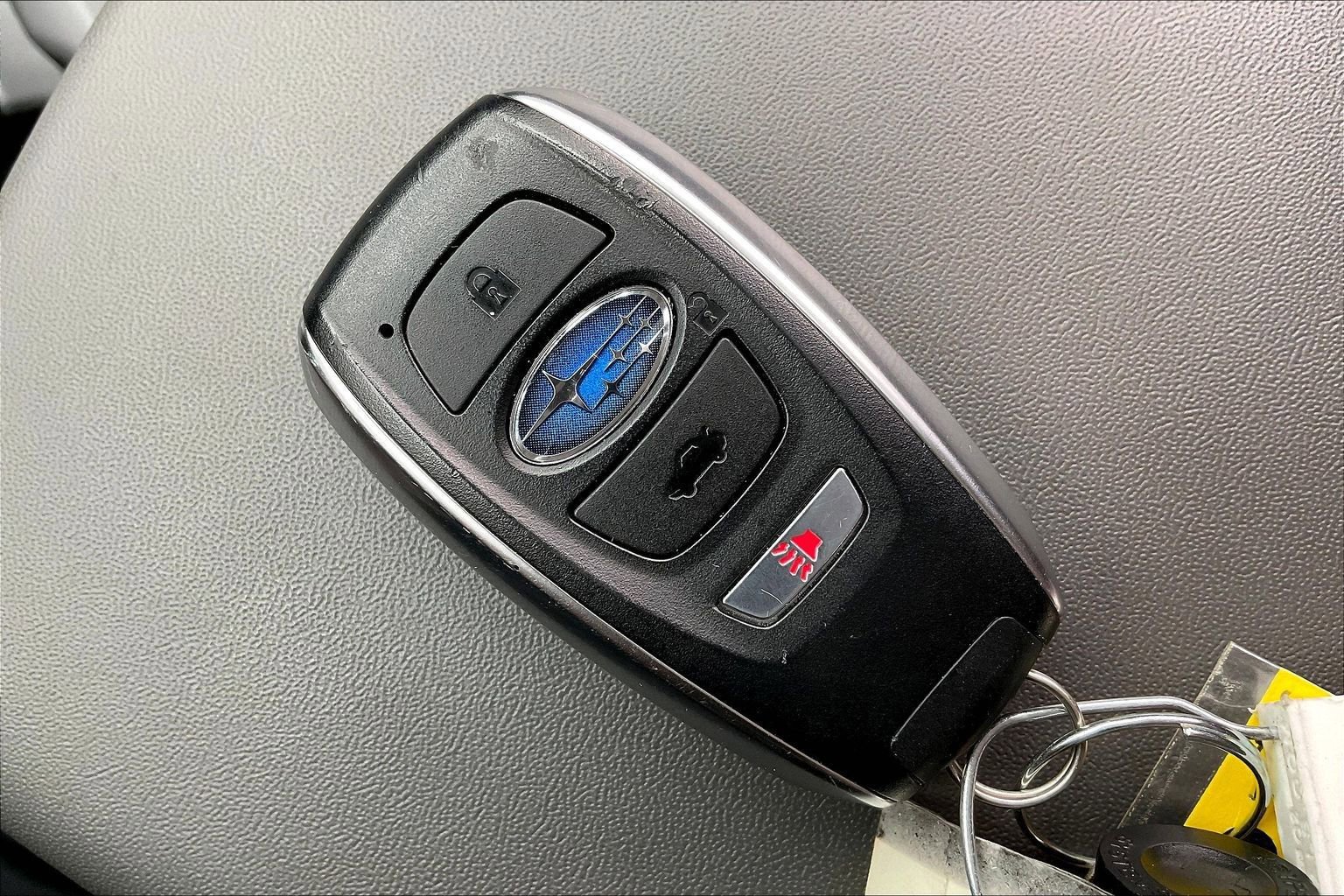 Used 2026 Subaru Crosstrek 2.0i Premium image 9