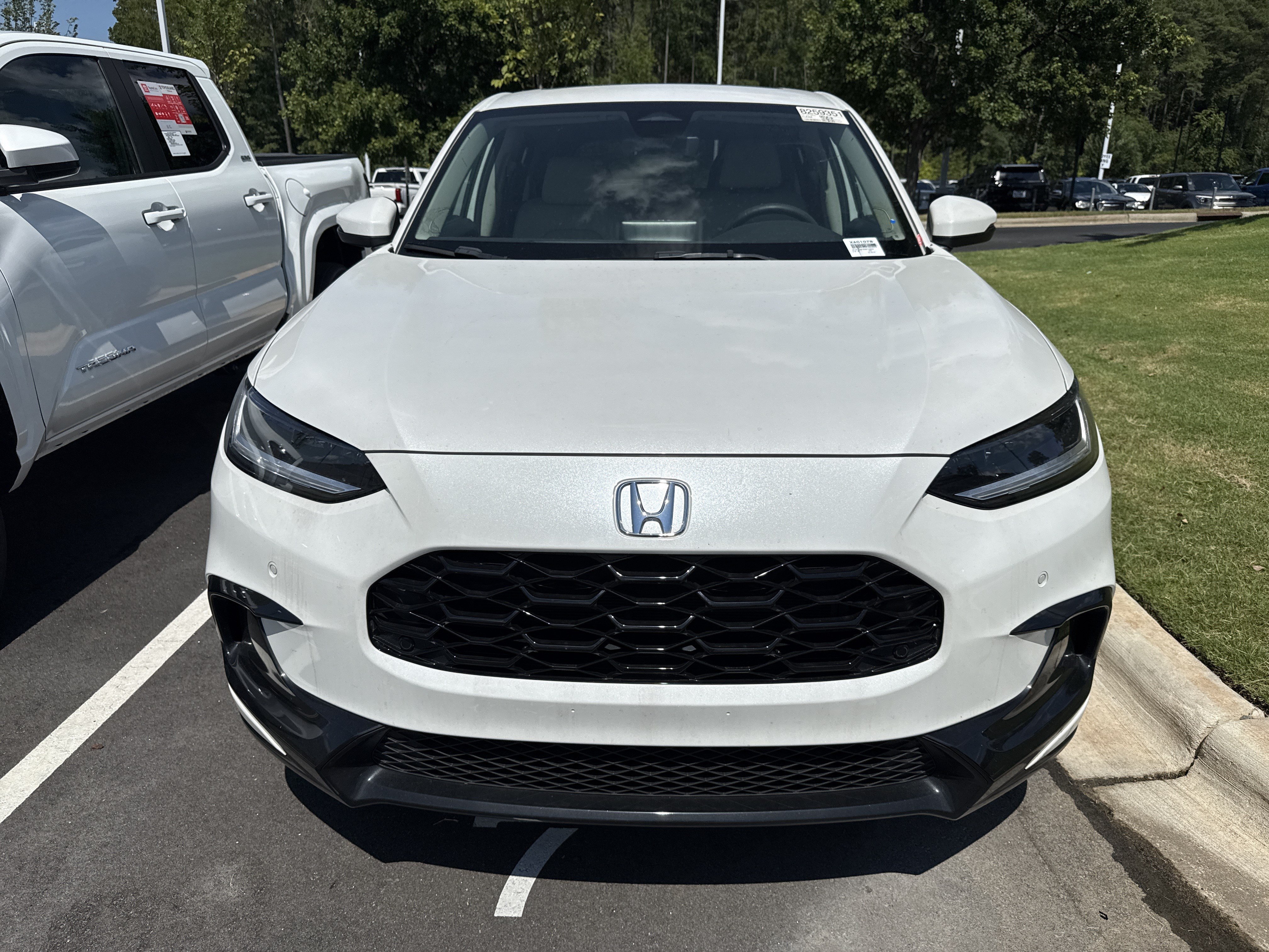 Used 2025 Honda HR-V EX-L image 39