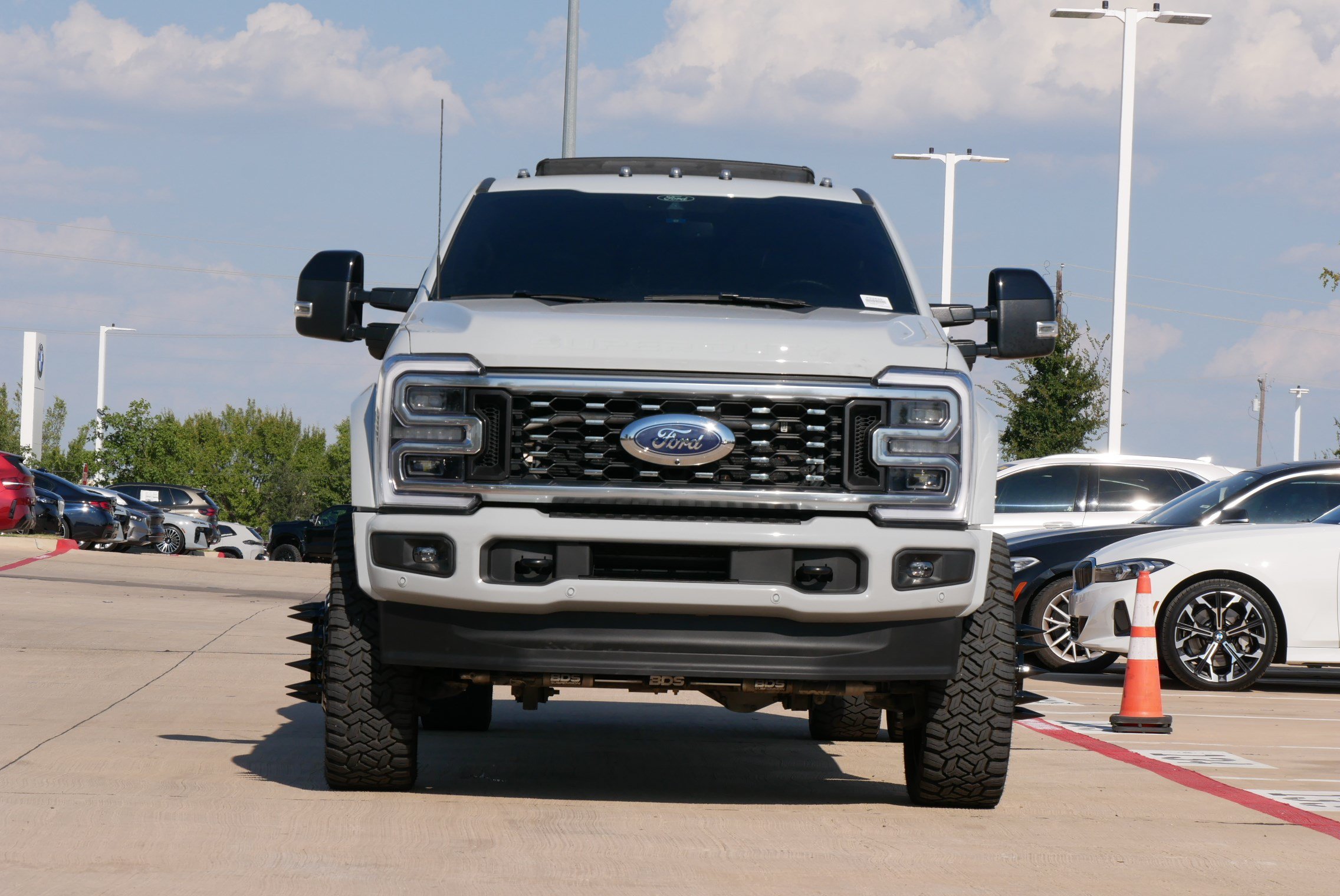 Used 2025 Ford F450 Platinum w/ FX4 Off-Road Package AWD/4WD image 3