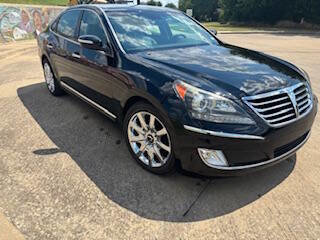 Used 2012 Hyundai Equus Signature RWD image 2