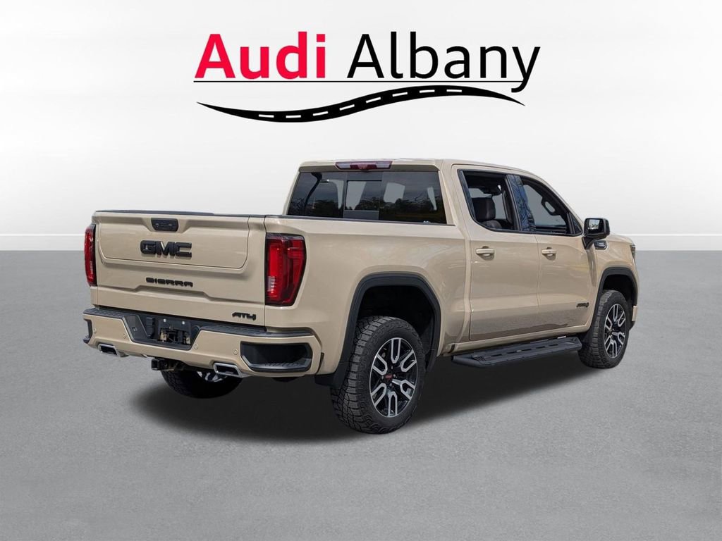 Used 2023 GMC Sierra 1500 AT4 w/ AT4 Premium Package AWD/4WD image 4