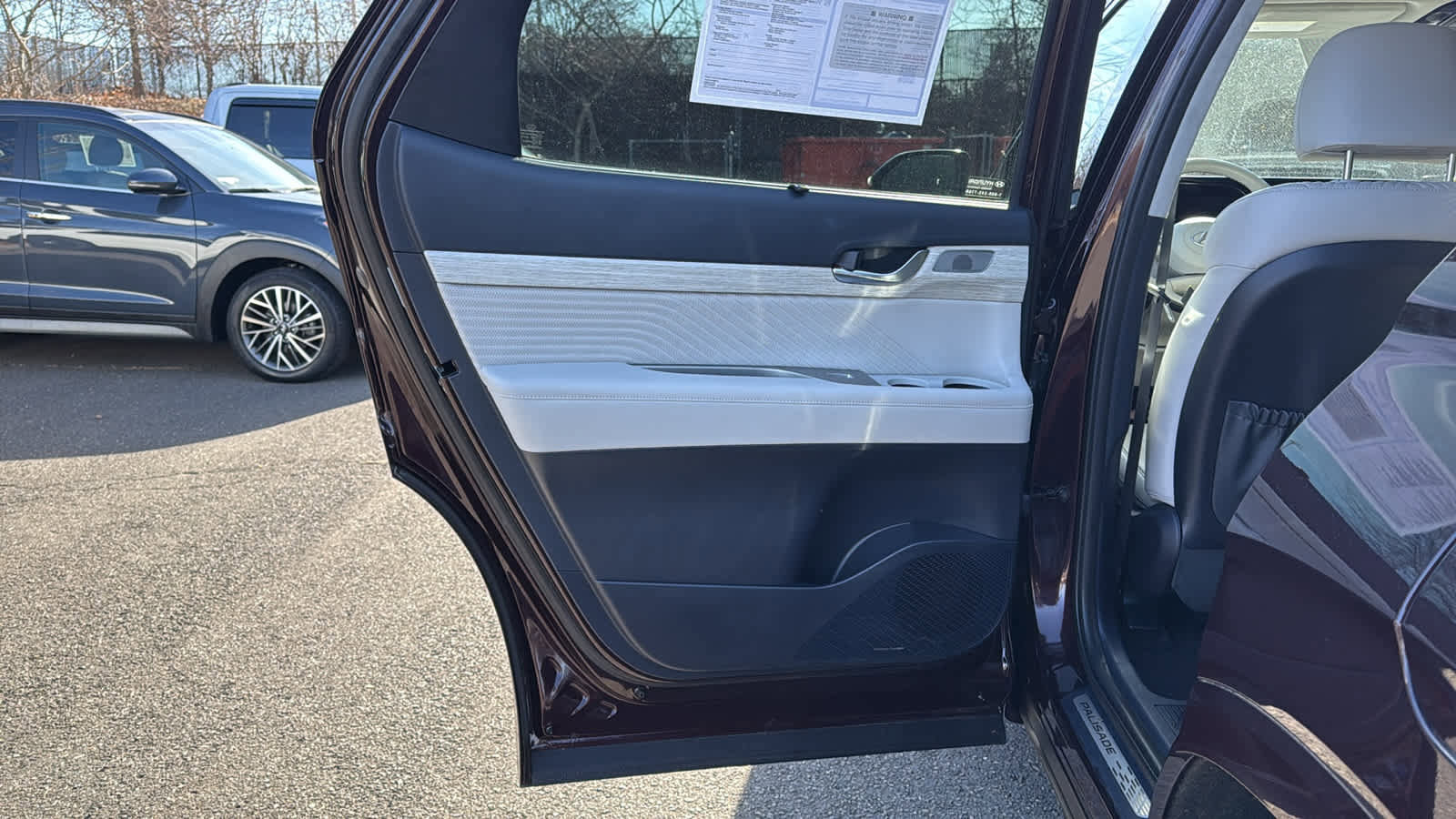 Used 2023 Hyundai Palisade Calligraphy image 24