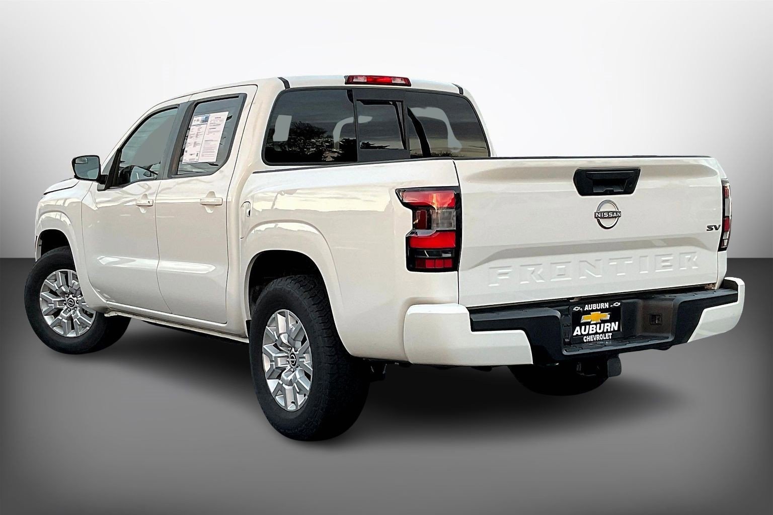 Used 2022 Nissan Frontier SV image 12