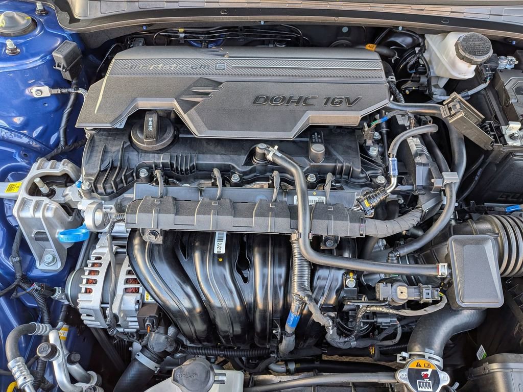 Used 2025 Hyundai Elantra SEL image 34