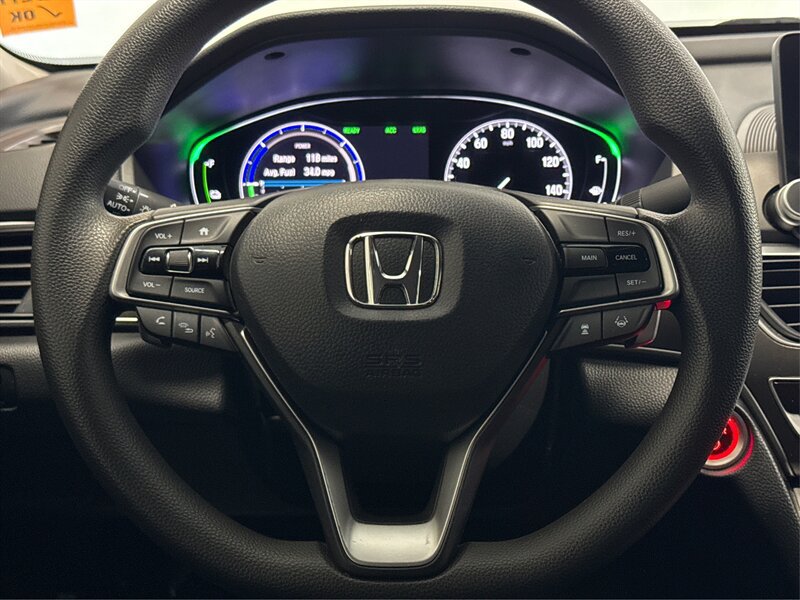 Used 2020 Honda Accord Hybrid image 15