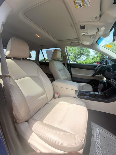 Used 2017 Subaru Outback 2.5i Limited AWD/4WD image 13