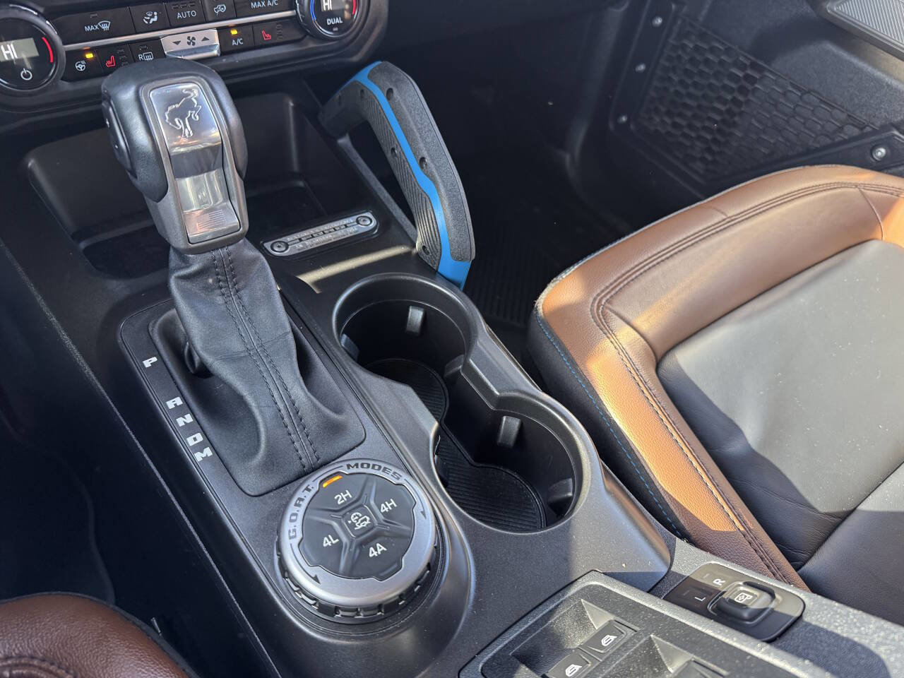 Used 2023 Ford Bronco Outer Banks image 10