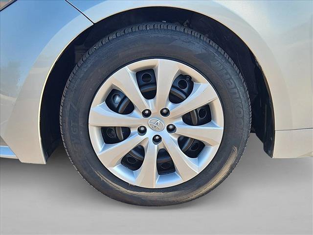 Used 2025 Toyota Corolla LE FWD image 23