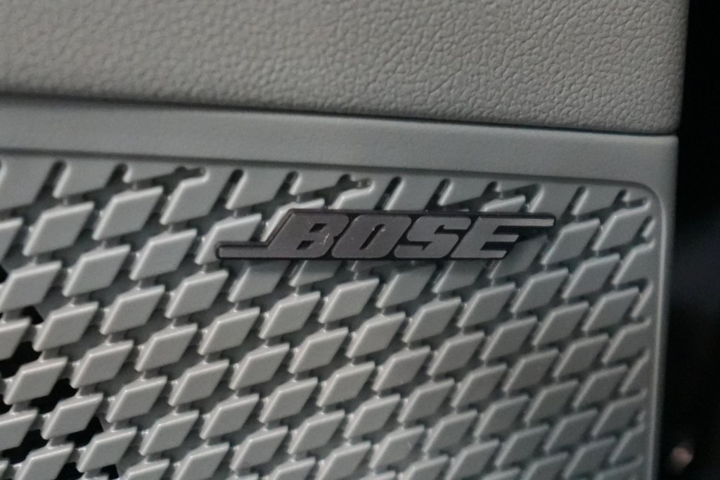 Certified 2025 Hyundai Elantra Limited FWD image 32