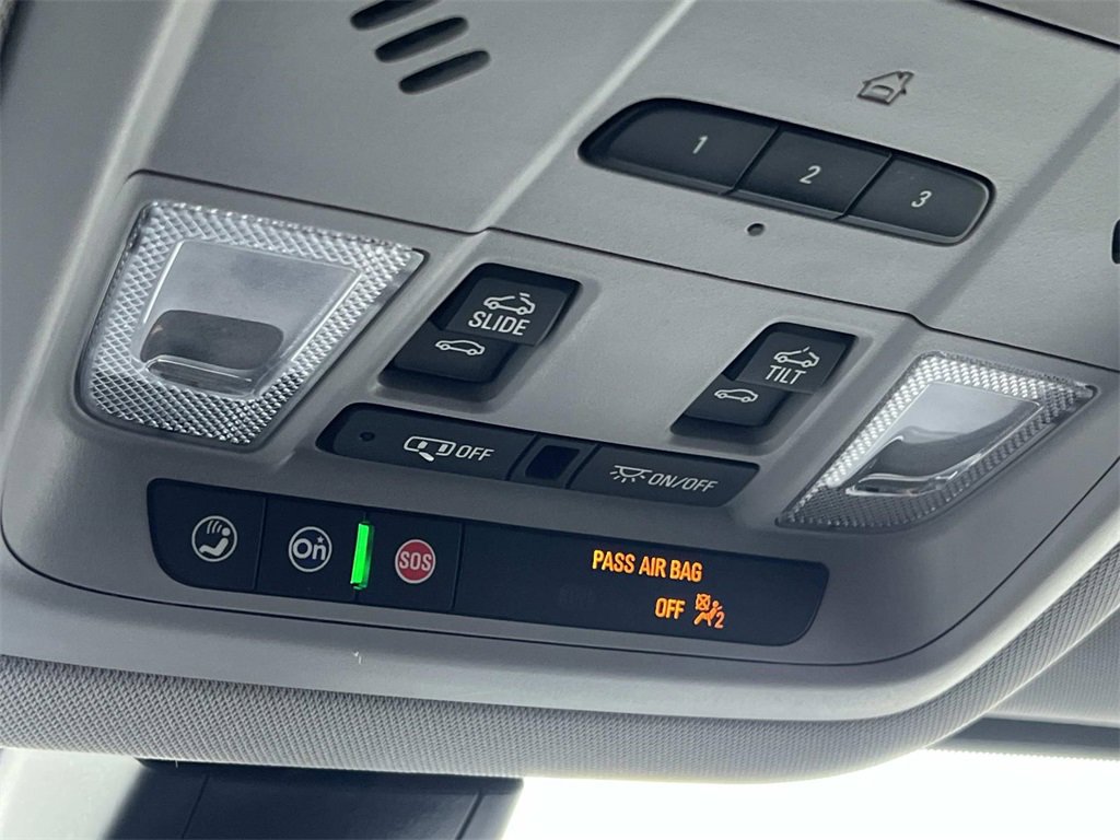 Used 2022 GMC Acadia SLT w/ Elevation Edition image 29