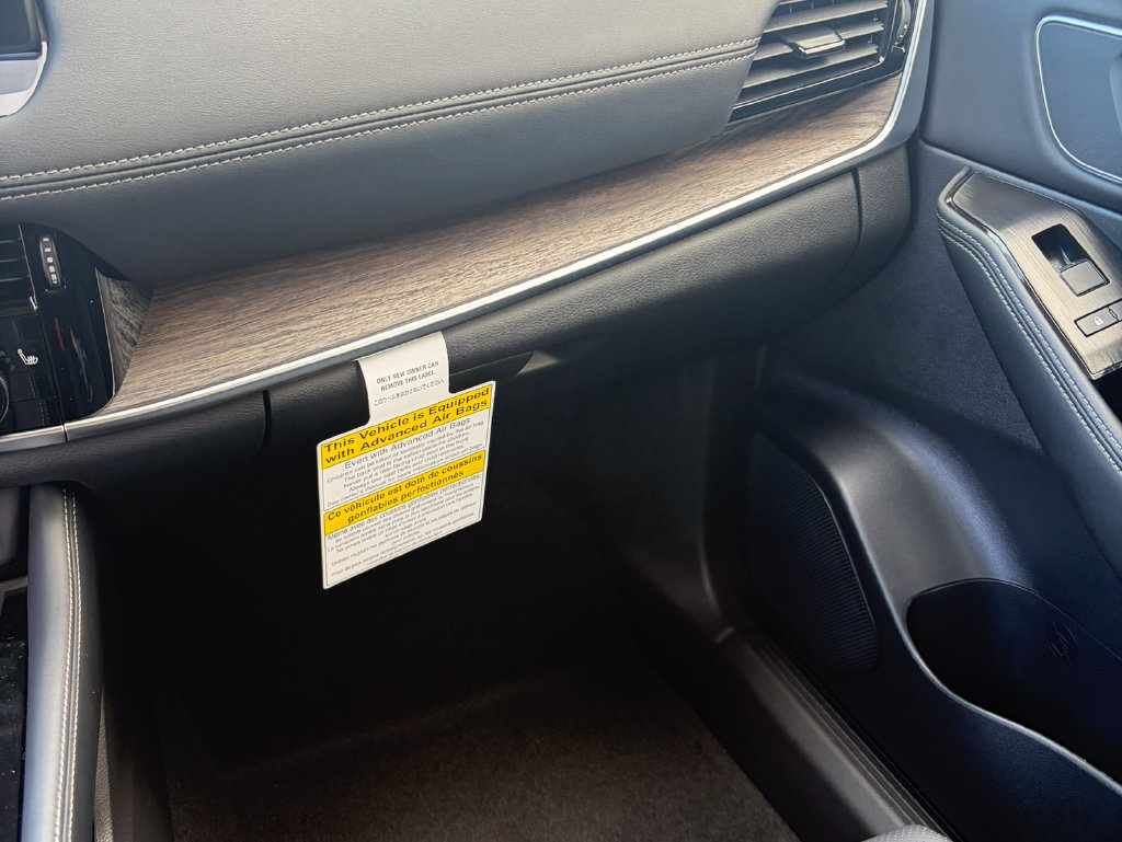 New 2026 Nissan Rogue Platinum AWD/4WD image 32