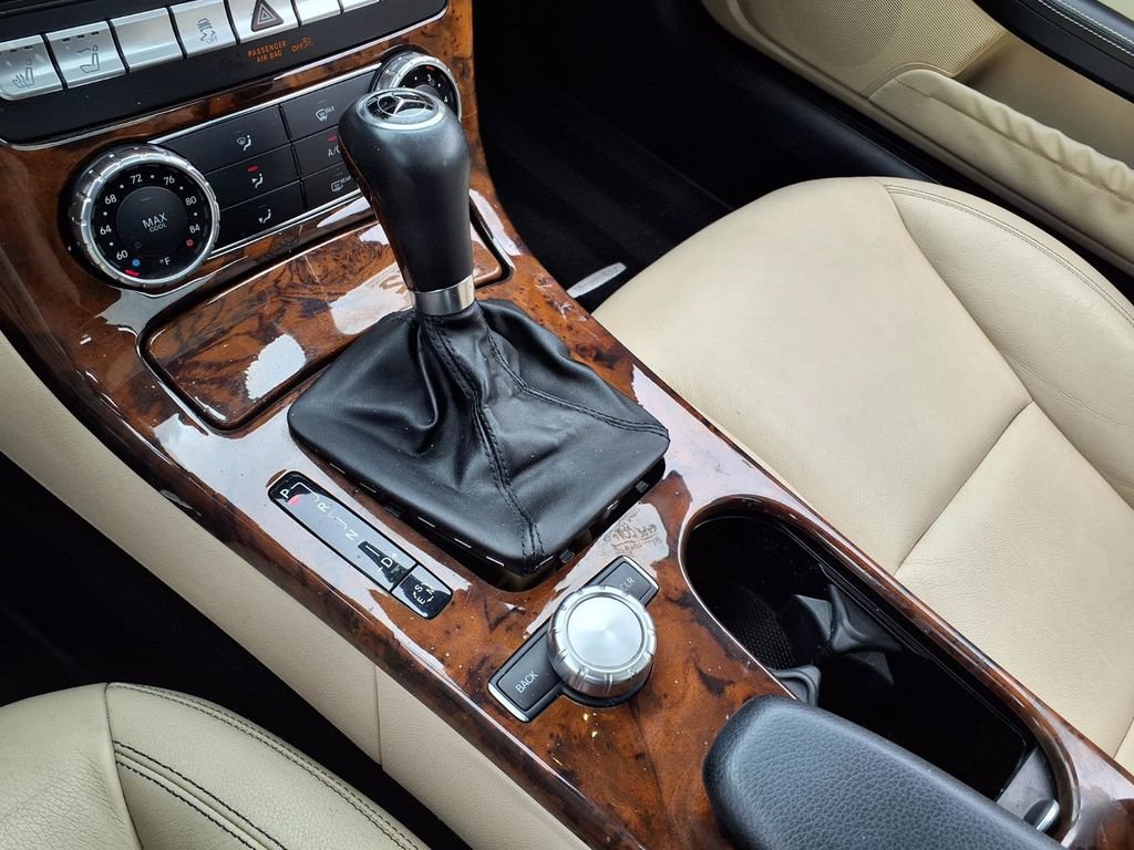 Used 2012 Mercedes-Benz SLK 350 image 22