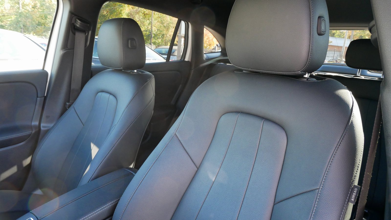 Used 2021 Mercedes-Benz GLA 250 4MATIC image 29