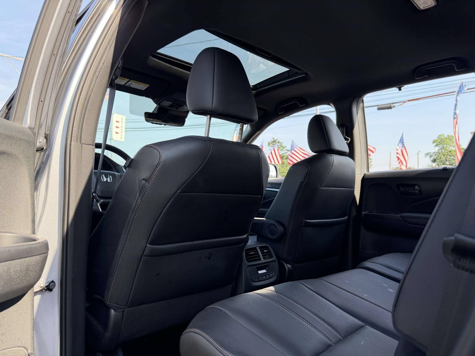 Used 2022 Honda Pilot TrailSport image 19