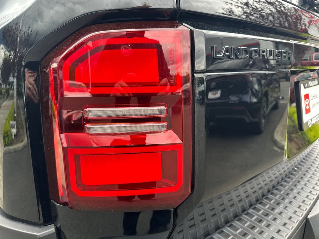 Used 2025 Toyota Land Cruiser AWD/4WD image 10