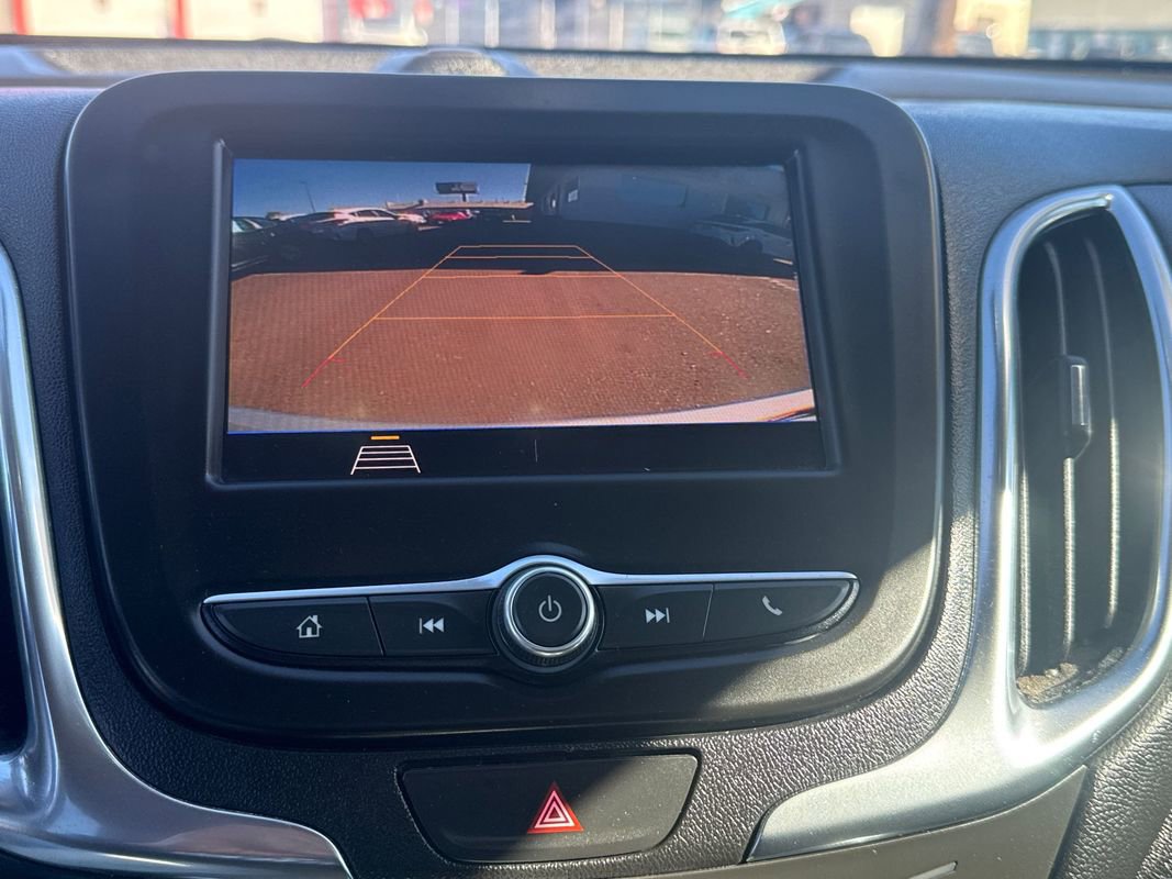 Used 2021 Chevrolet Equinox LT image 20