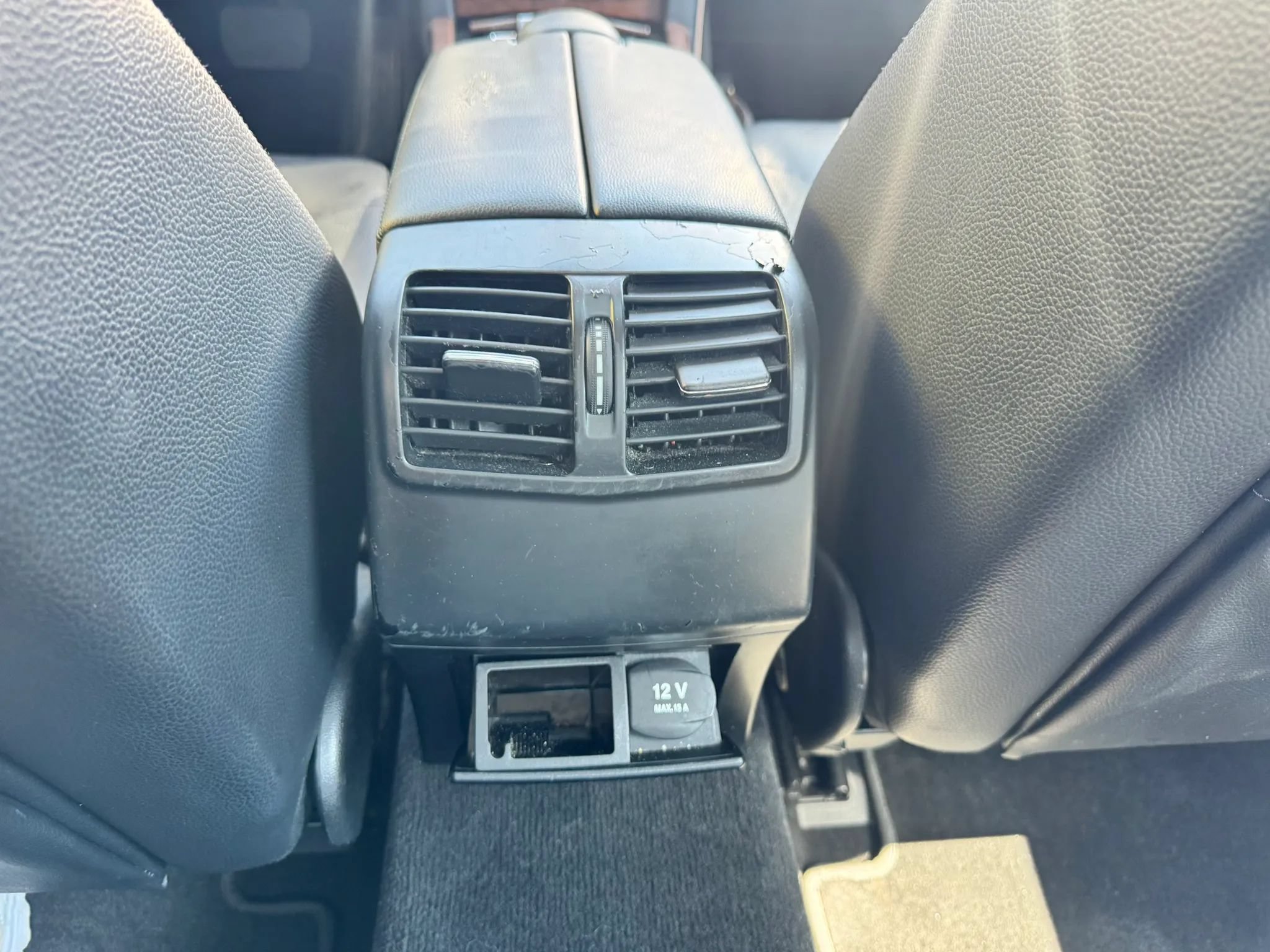 Used 2013 Mercedes-Benz E 350 4MATIC Sedan image 19