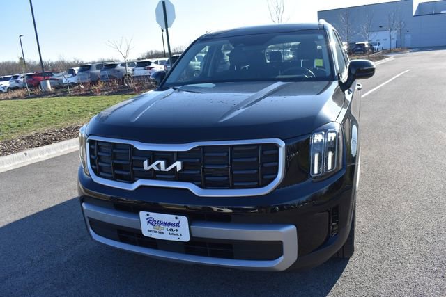 Certified 2023 Kia Telluride S w/ S Sunroof Package AWD/4WD image 8