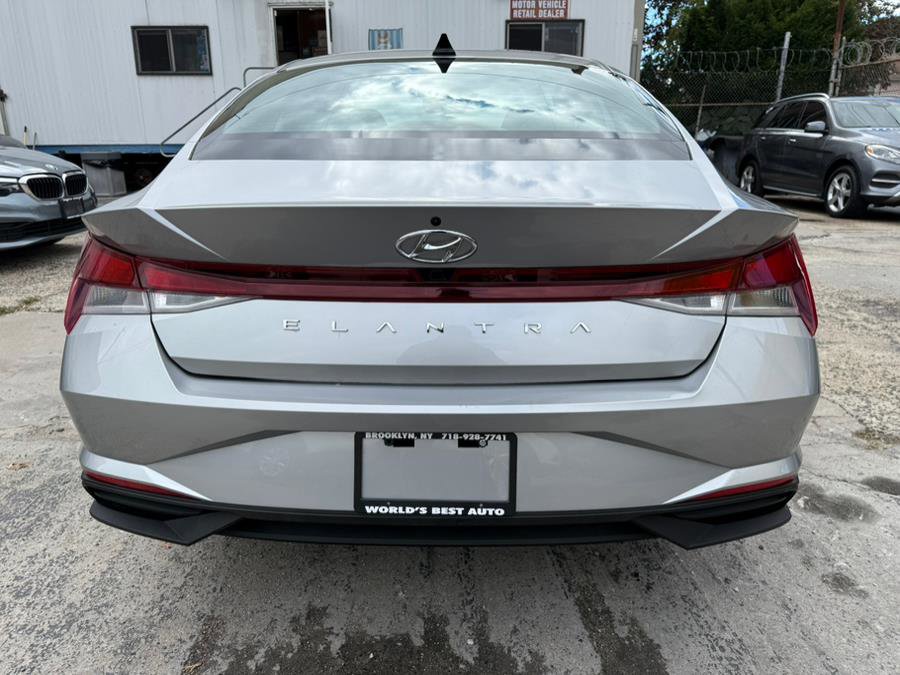 Used 2023 Hyundai Elantra SEL image 5