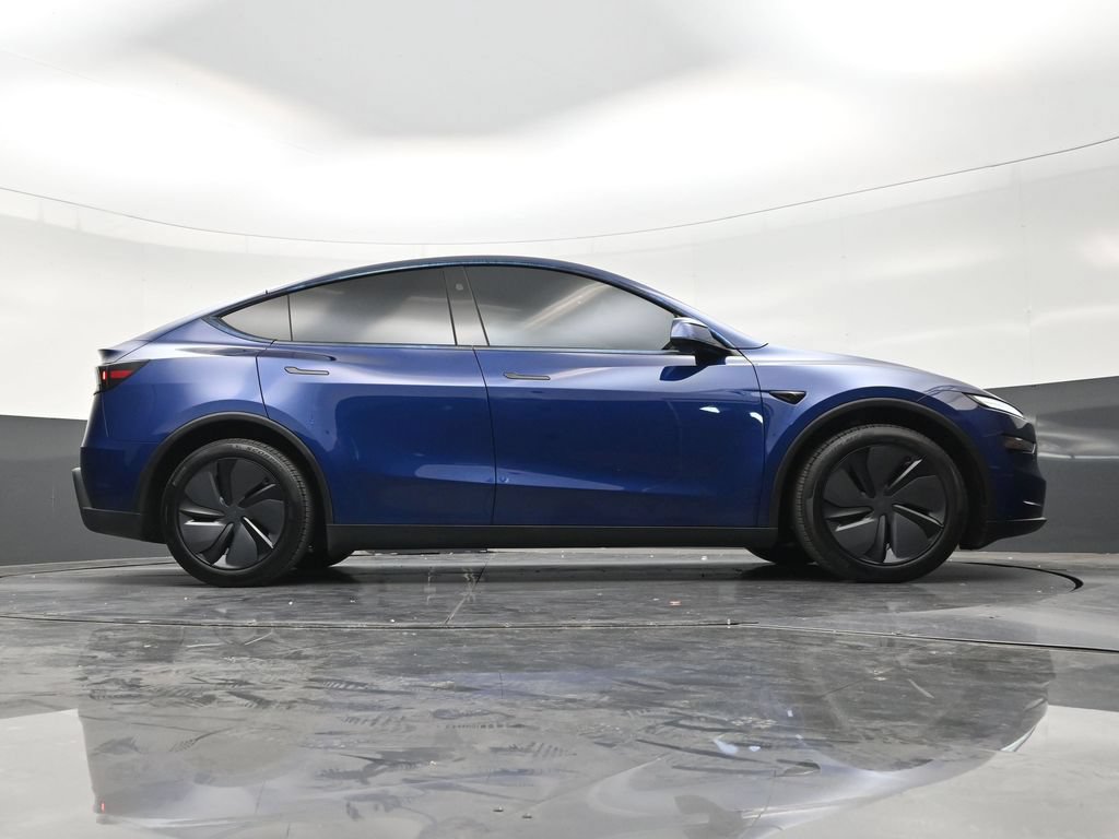 Used 2026 Tesla Model Y AWD image 25