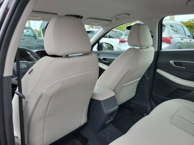 Certified 2023 Hyundai Sonata SEL w/ Cargo Package FWD image 14