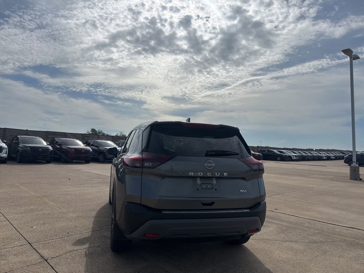 Certified 2023 Nissan Rogue SV FWD image 17