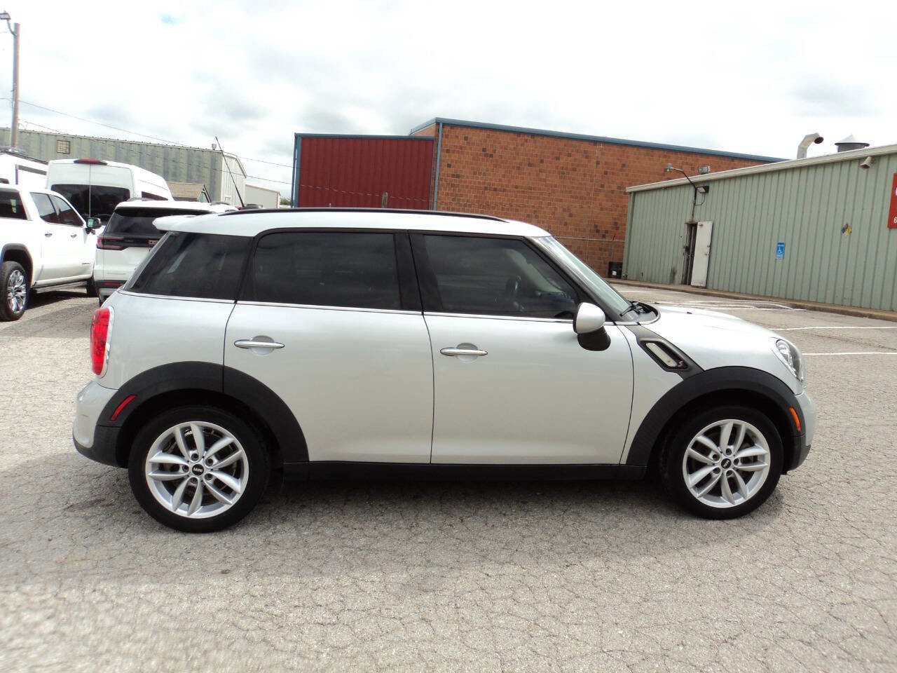Used 2014 MINI Cooper Countryman S image 6