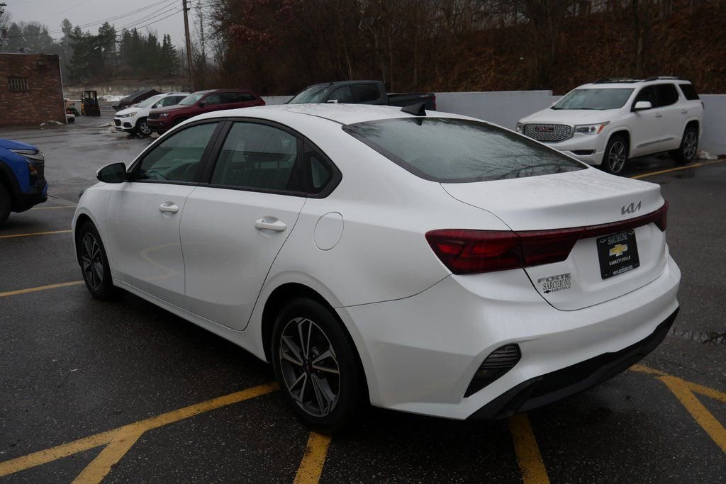 Used 2023 Kia Forte LXS image 5