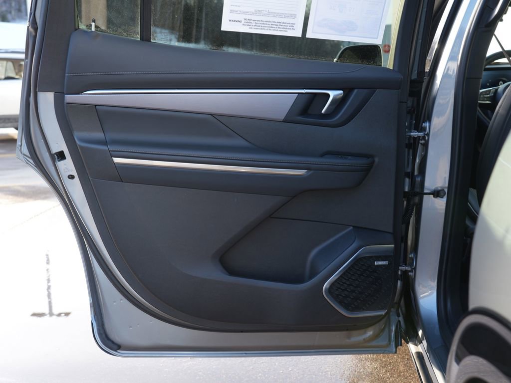 Used 2025 Buick Enclave Sport Touring image 19