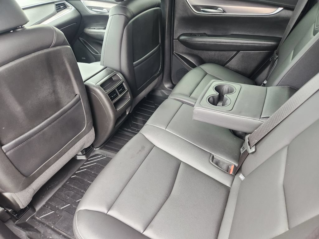 Used 2023 Cadillac XT5 Luxury FWD image 33