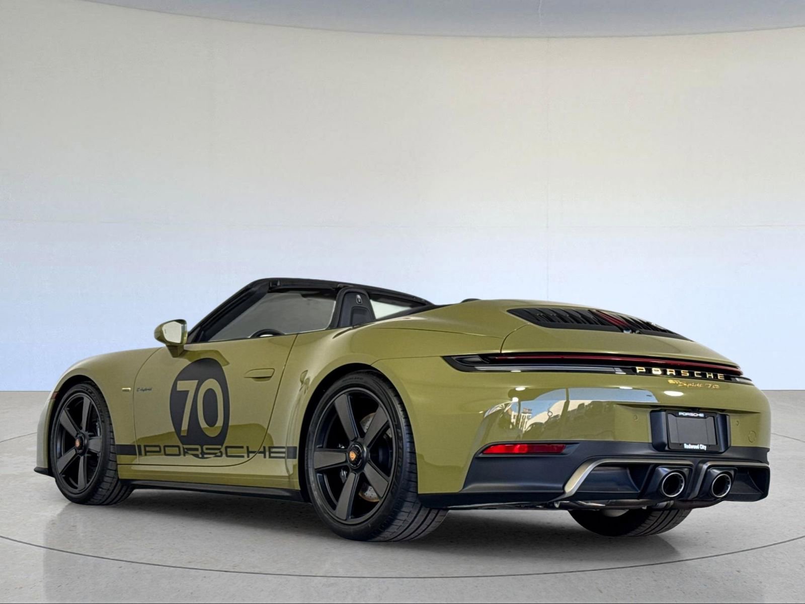 Certified 2026 Porsche 911 Carrera 4 GTS image 3