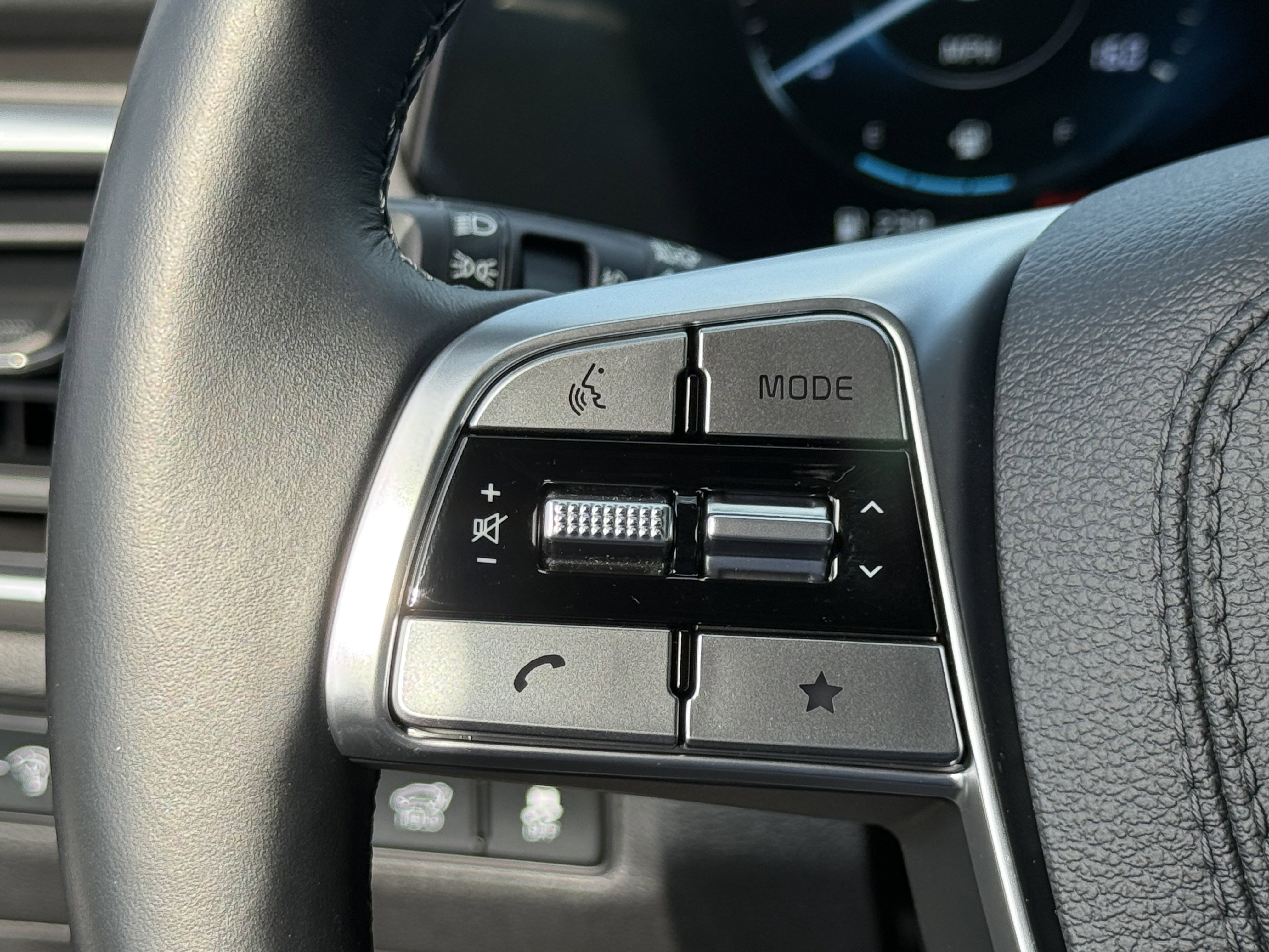 Certified 2024 Kia Telluride SX Prestige X-Pro image 18