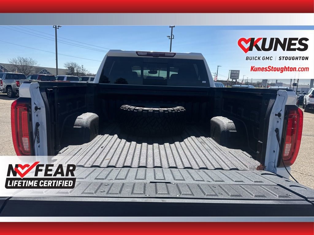 Used 2025 GMC Sierra 1500 AT4 w/ AT4 Premium Package AWD/4WD image 19