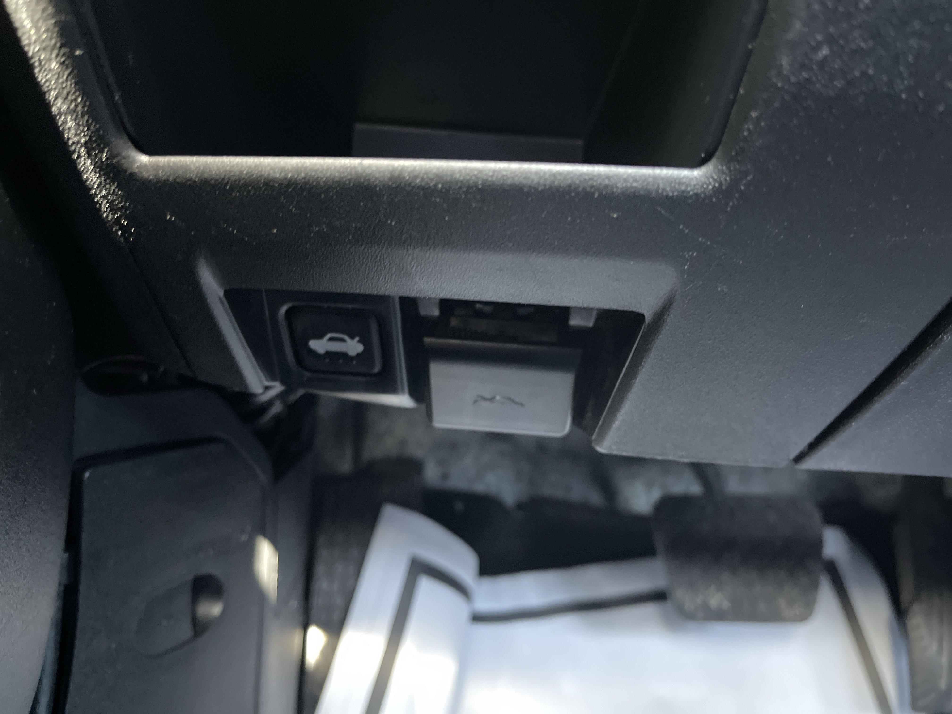 Used 2011 MAZDA MX-5 Miata Touring image 20