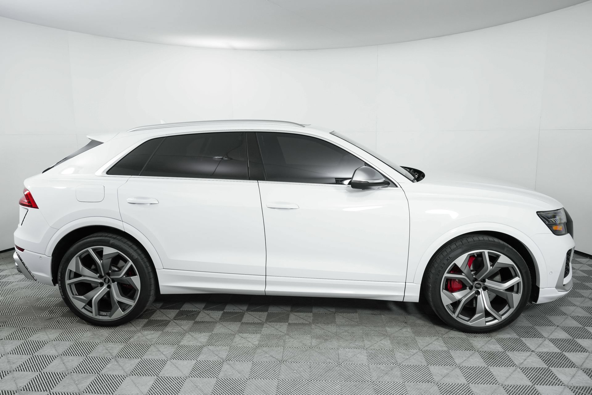 Used 2024 Audi RS Q8 AWD/4WD image 65