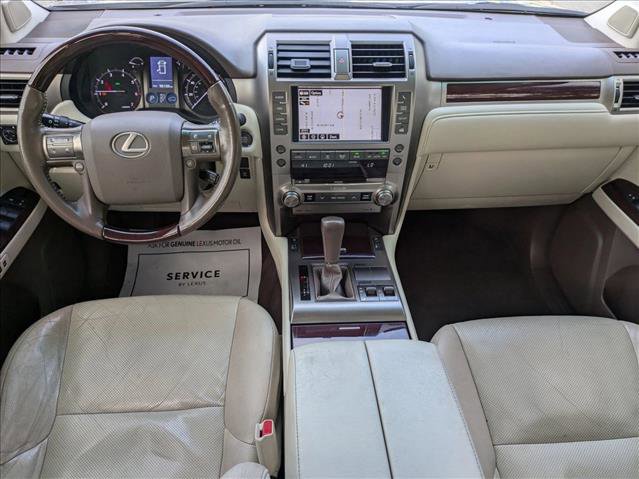 Used 2017 Lexus GX 460 Premium w/ Premium Package image 17