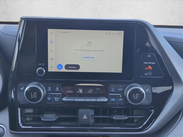 Certified 2025 Toyota Highlander XLE FWD image 17
