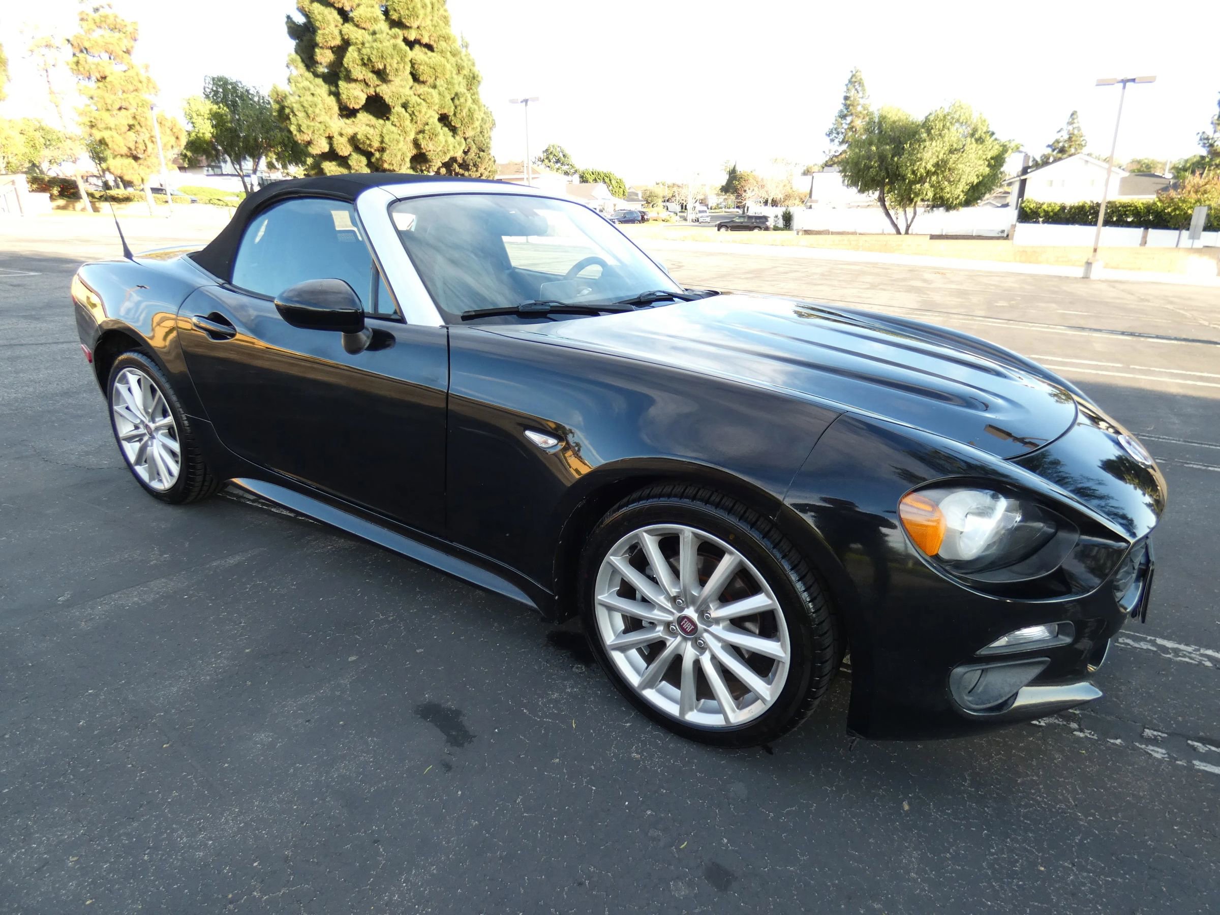 Used 2017 FIAT 124 Spider Lusso image 61