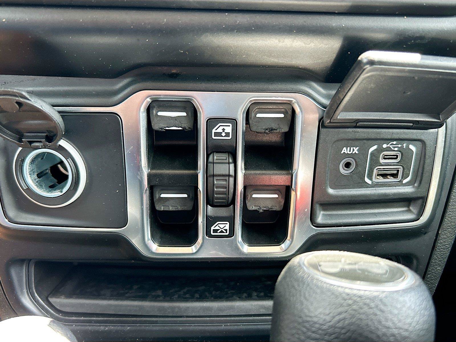 Used 2022 Jeep Wrangler Unlimited Sport AWD/4WD image 28