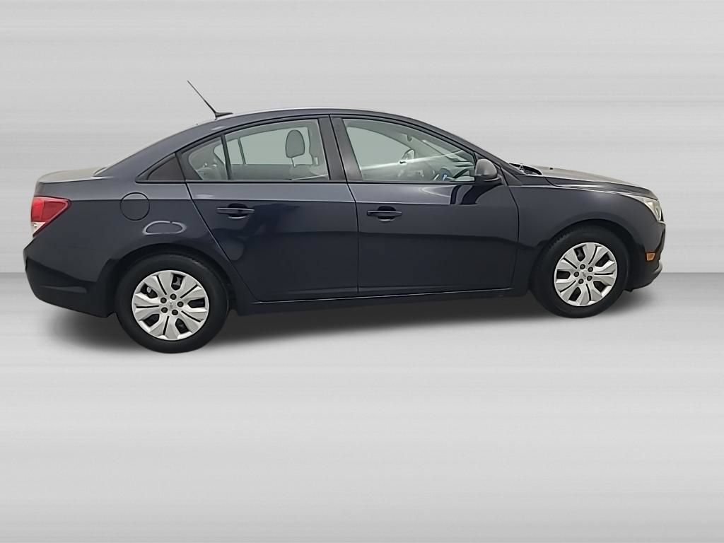 Used 2014 Chevrolet Cruze LS FWD image 9