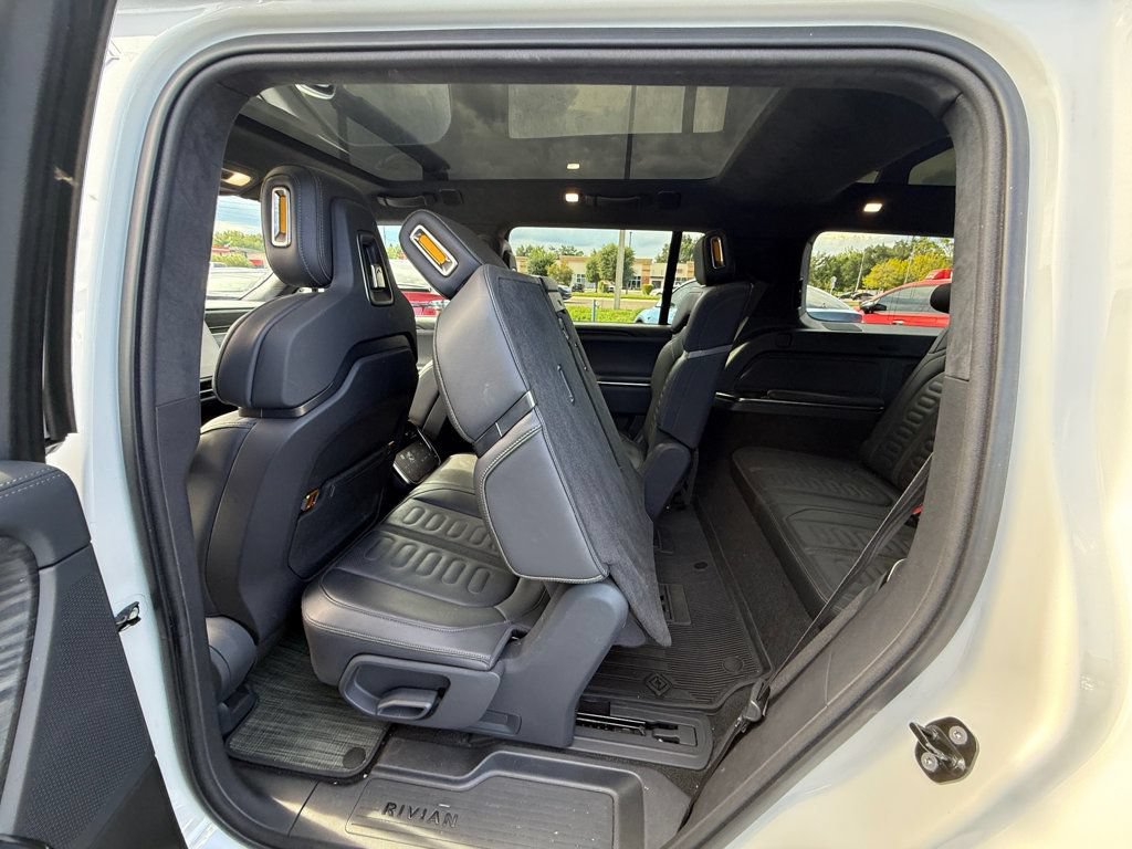 Used 2022 Rivian R1S Launch Edition Quad AWD/4WD image 12
