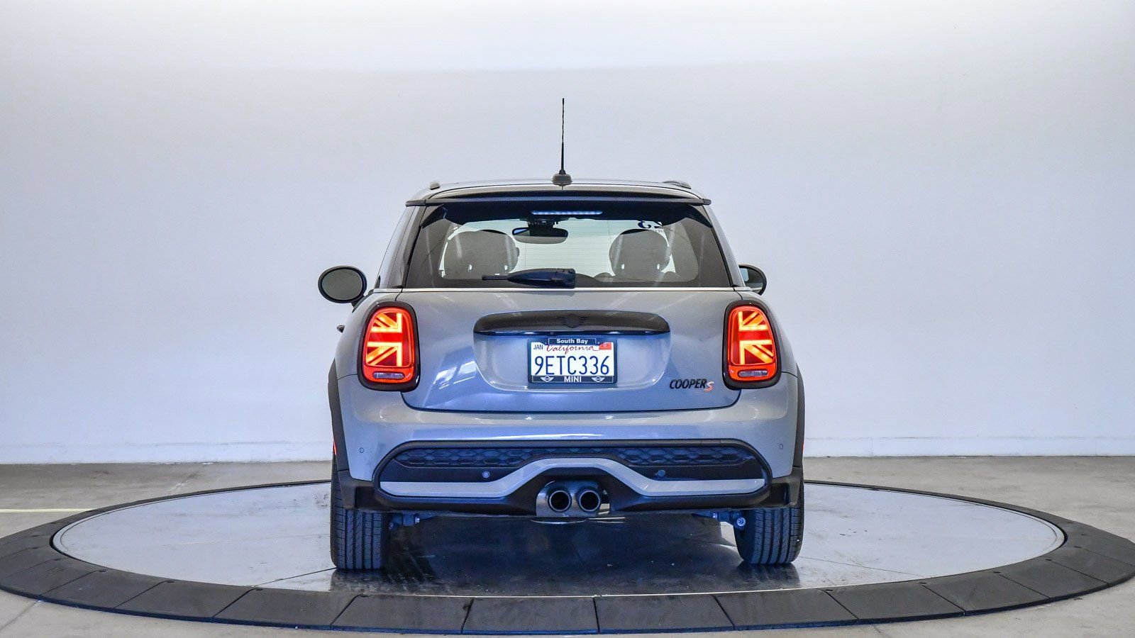 Certified 2023 MINI Cooper S image 3